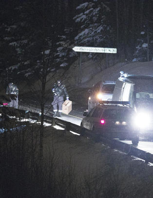 - Bildelene flagret i vinden