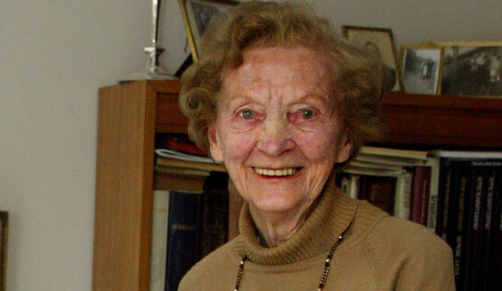 FUNNET D�D:  Det var en hjemmesykepleier som varslet politiet om at Hilda Feste (98) var funnet d�d i sin leilighet 1. januar i �r. Foto: Oddbj�rn Lunde