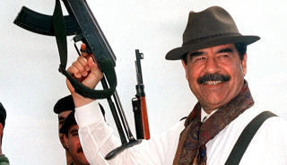 SADDAM HUSSEIN:  Historien i �The Dictator� er en fimatisering av boka �Zabiba og kongen�, men det som er lekket om filmen s� langt tyder p� at den er sv�rt l�st basert p� Husseins roman. Foto: AFP/Scanpix