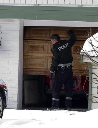 Her aksjonerer politiet mot hus