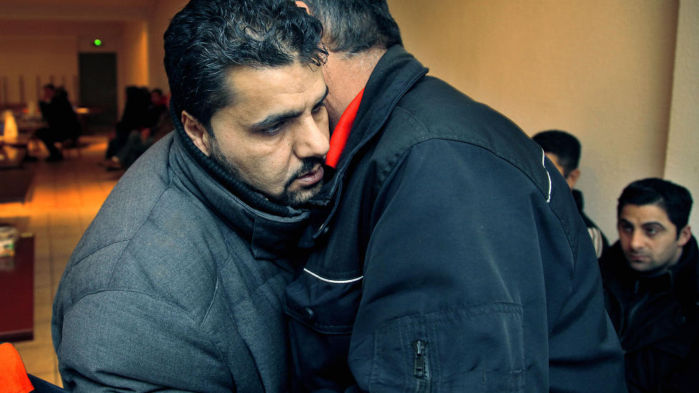 MISTET BROREN: Abdulla Hadeous bror til den sist drepte i Malm� avholder s�rgestund i den Palestinske Forening i Malm�. Foto: Jacques Hvistendahl