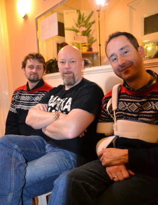 Thomas og Harald har tatt med kjendiser p� oljebryting, tarmskylling og skirace