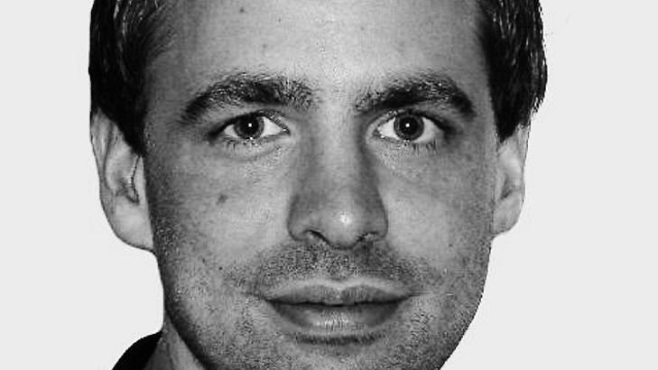 - REIS: Arbeiderpartiets Arild Stokkan-Grande mener Arfan Bhatti snarest b�r forlate Norge.