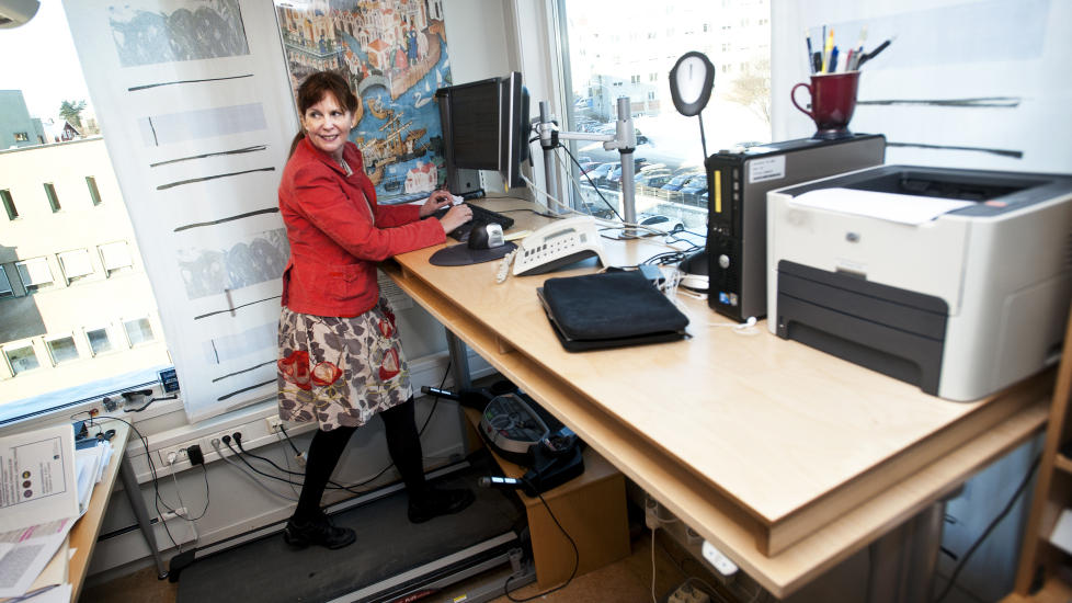 INGEN KONTORROTTE: Cornelia Ruland, professor ved oslo universitetsykehus har tatt steget og blitt en kontorhamster i stedet. Foto: Melisa Fajkovic / Dagbladet