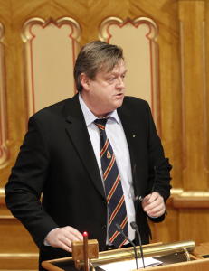 - Fei for egen d�r, Stoltenberg!