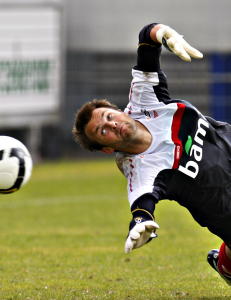 Jon Knudsen slapp inn fire mål i FFK-debuten