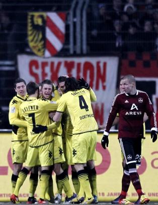 Kehl og Barrios skjøt Dortmund til topps