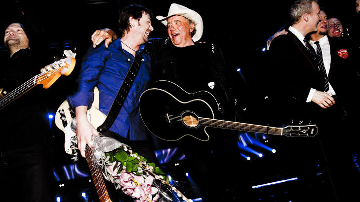 JUBLET: Bobby Bare og Petter �ien fikk aller flest stemmer under kveldens MGP med l�ta �Things Change�. 
Foto: H�kon Eikesdal