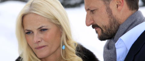 Haakon og Mette-Marit i  flydrama