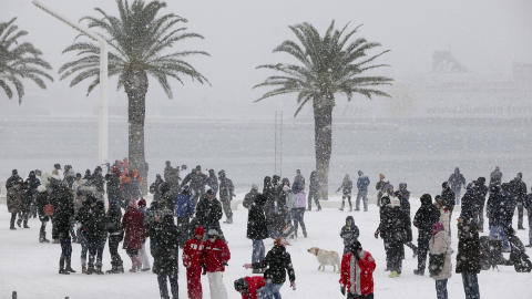 SN� OG PALMER: Sn�en har lagt seg i byen Split i Kroatia. Foto: REUTERS/Matko Biljak/SCANPIX