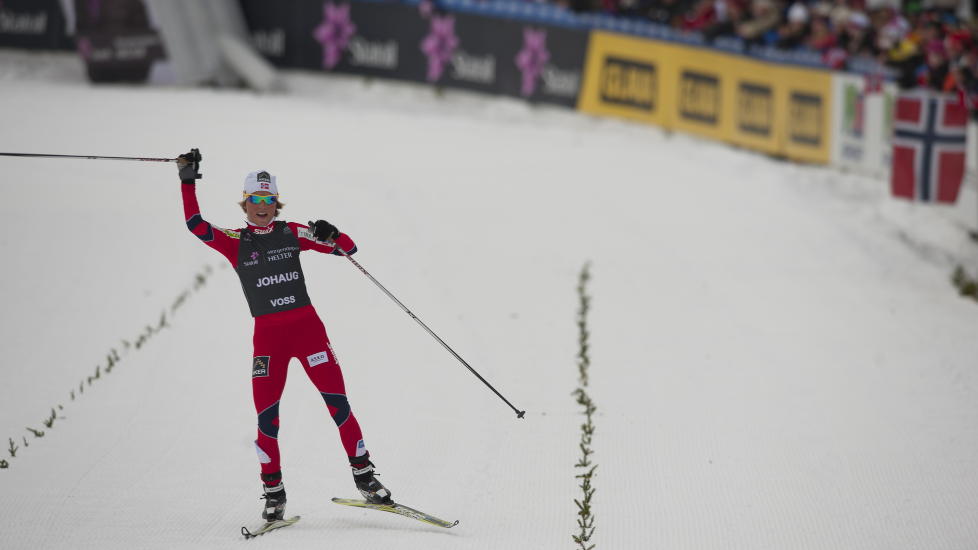 PIGG: Therese Johaug be norgesmester p� 15 km skiathlon p� Voss, i dag gjentok hun bedriften i verdenscupen.  
Foto: Marit Hommedal / Scanpix