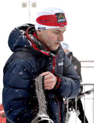 Pappa John tar skylda for Northugs premie-tabbe