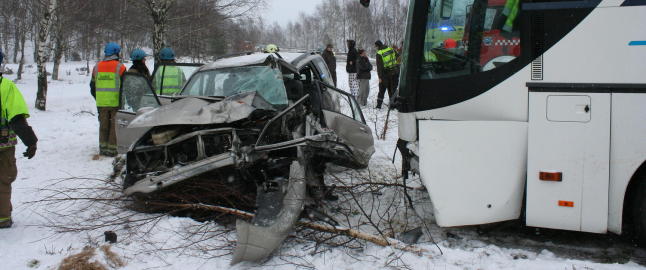 Seks skadd i bussulykke i Rogaland