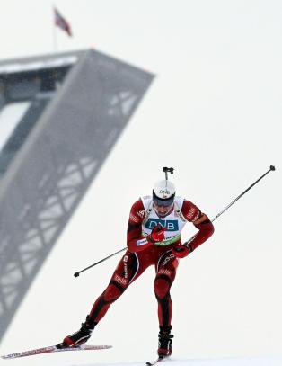Svendsen rykket i Northug-bakken og vant i Kollen