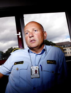 Politiet skal granske Breivik i retten