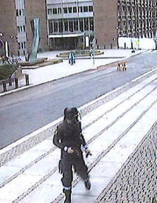 Hevder han kjøpte skuddsikker vest av Afghanistan-soldat