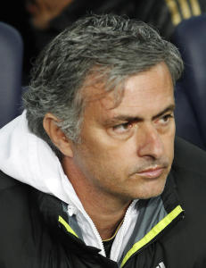 - Mourinho blir i Real Madrid