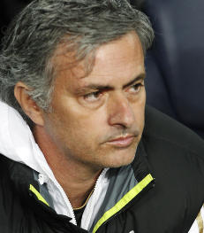 - Mourinho blir i Real Madrid