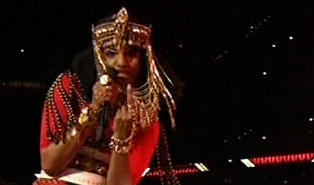 Klarte ikke stoppe M.I.A.s Super Bowl-finger