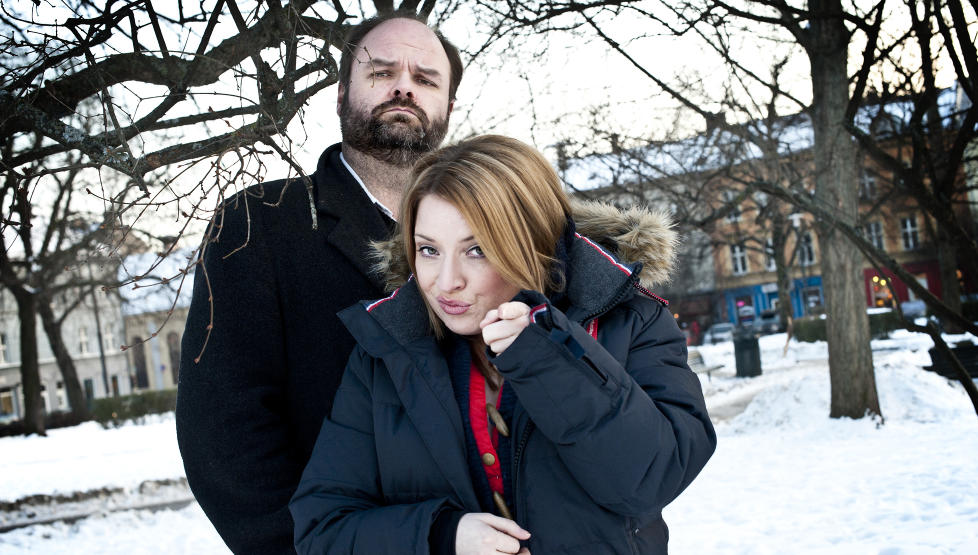 SCENEPARTNERE: Atle Antonsen tar i mot Sanger og skuespiller Reidun S�ther i oppsetninga av �Spamalot�. Resten av ensemblet offentliggj�res utover vinteren og v�ren. Foto: Melisa Fajkovic / Dagbladet