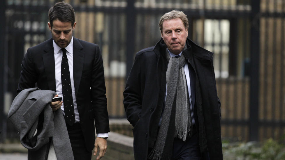 M� VENTE: Harry Redknapp (t.h.) m� vente enn� noen timer p� juryens avgj�relse i skatteunndragelsessaken mot ham og tidligere Portsmouth-eier Milan Mandaric.Foto: SCANPIX/AP Photo/Matt Dunham