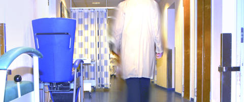 Høyt utdannede tar sjeldnere kontakt med legen
