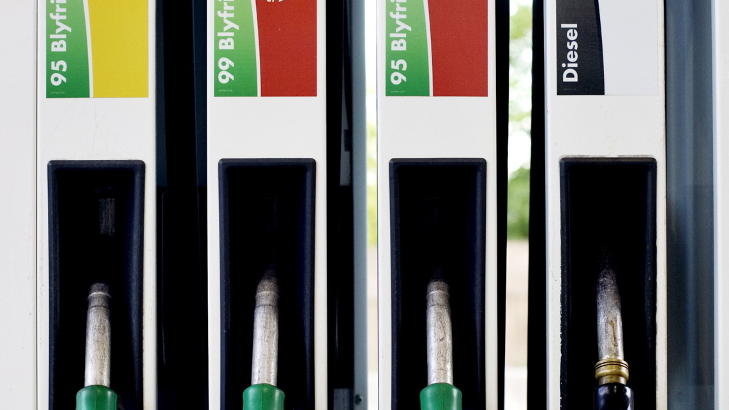 DIESEL-�KNING: Prisen p� Diesel �ker ogs� i dag med 6 �re, melder avisa iTroms�. Foto: Torbj�rn Gr�nning/Dagbladet