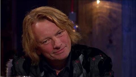 YNDLINGSL�T: Bertine Zetlitz framf�rer det som er Eggums favoritt blant egne l�ter, noe som gjorde sterkt inntrykk p� visesangeren fra Bergen. Foto: Skjermdump / TV 2
