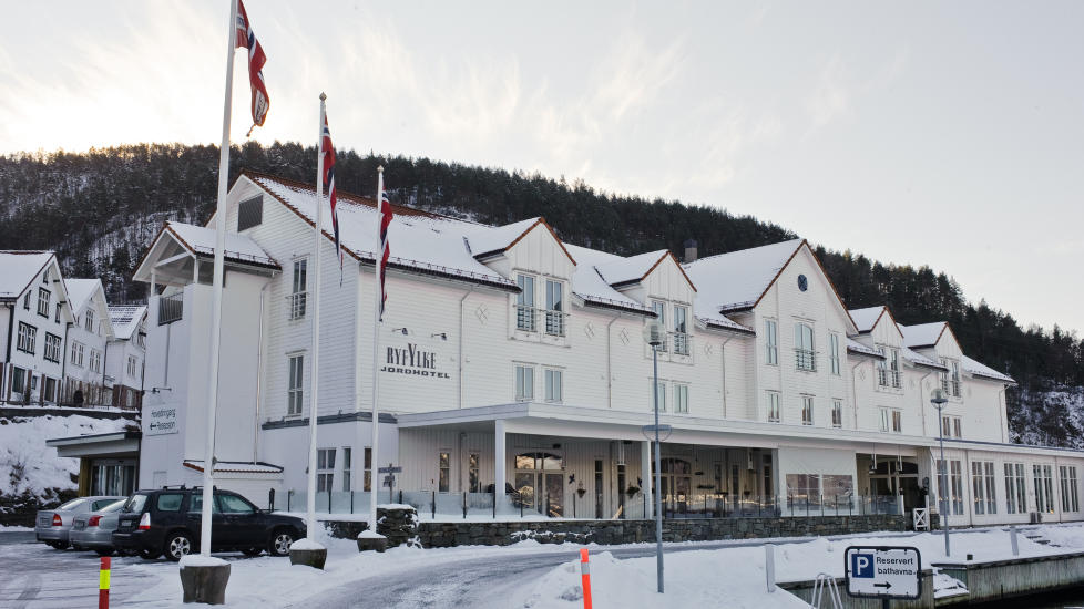 HOTELLET: Helge Solum Larsen, nestleder Venstre, er siktet for voldtekt av en 17 �r gammel jente, etter et nachspiel p� fylkes�rsm�te for Rogaland Venstre. Foto: KENT SKIBSTAD