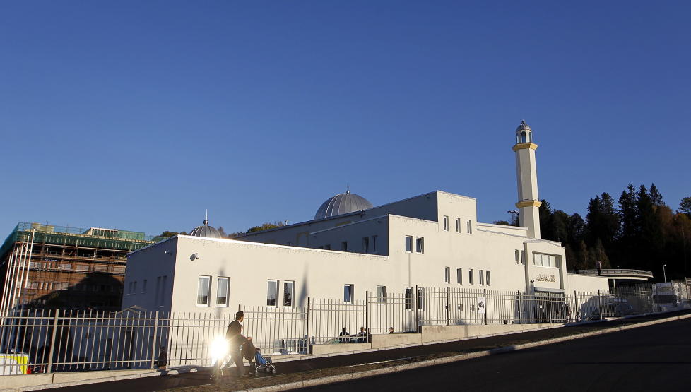 AHMADIYYAMOSKEEN: Bait Nasr Moskeen p� Furuset i Oslo som tilh�rer den islamske reformvennlige menigheten Ahmadiyya Muslim Jama'at.
Foto: H�kon Mosvold Larsen