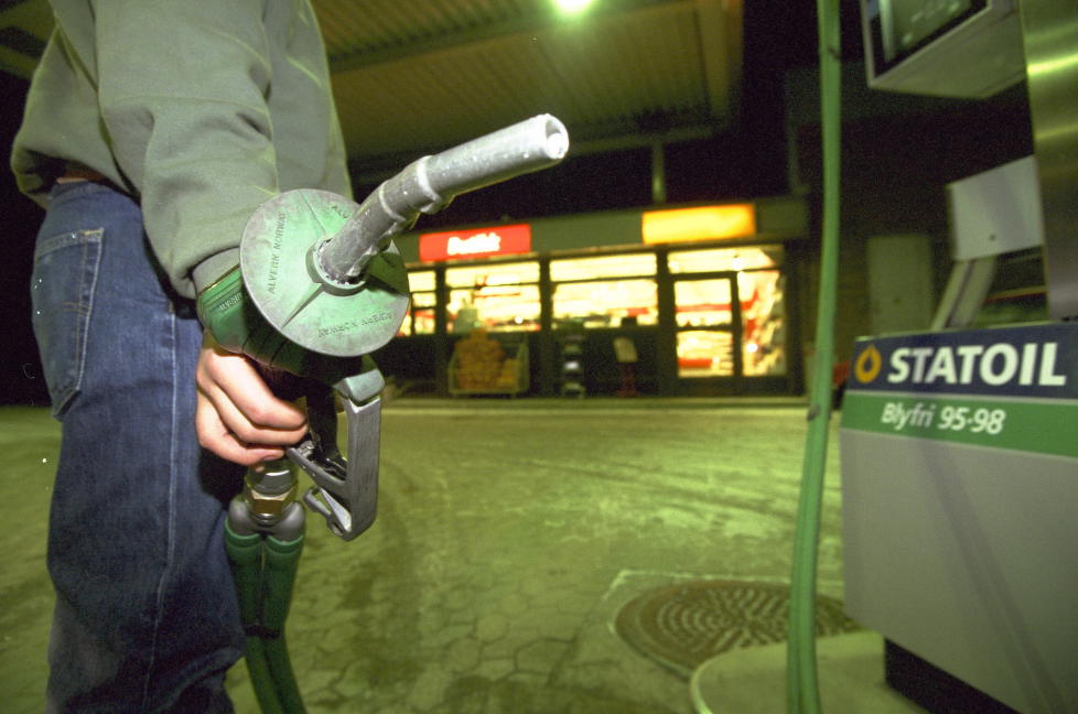 TIL V�RS: Bensinprisen g�r til v�r, p� grunn av den spente situasjonen i Midt-�sten. Illustrasjonsfoto