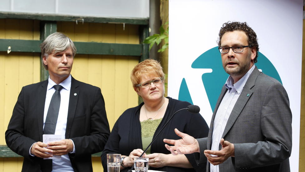 - VIL IKKE TAPE OPPSLUTNING  : Valgforskerne Anders Todal Jenssen og Hanne Marthe Narud mener enkelskandaler ikke p�virker oppslutningen til politiske partier. Foto: H�kon Mosvold Larsen / Scanpix