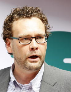 - Solum Larsen skjenket 17-�ringen