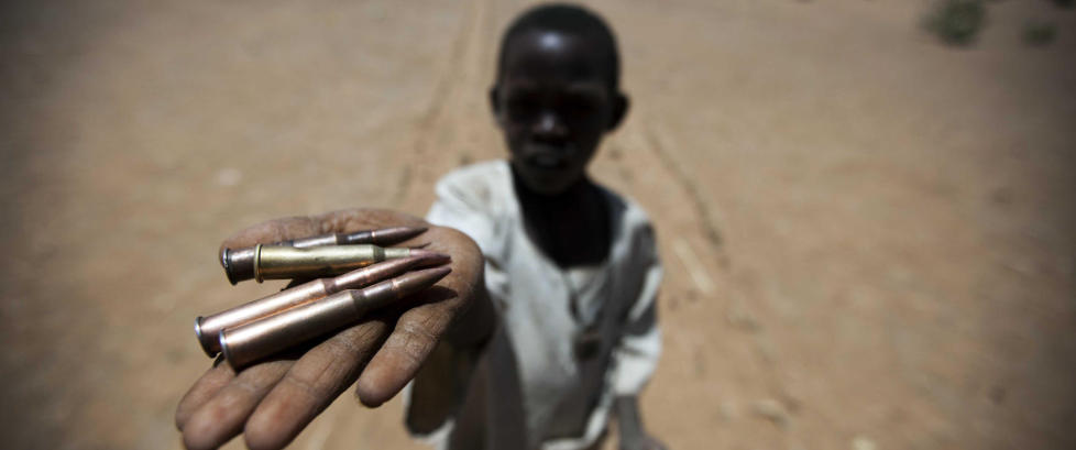 - Russland og Kina forsyner Darfur med våpen