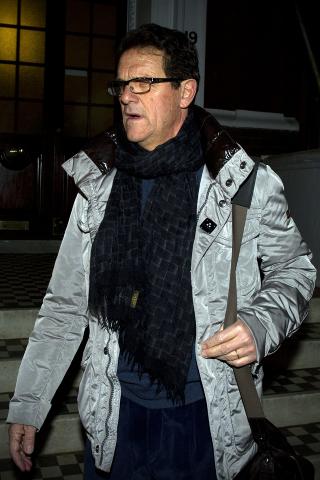 SLUTTET P� DAGEN: Fabio Capello mener FA forn�rmet ham p� det groveste da de fratok John Terry kapteinsbindet, uten at han selv ble konsultert. Foto: 
AFP PHOTO / CARL COURT