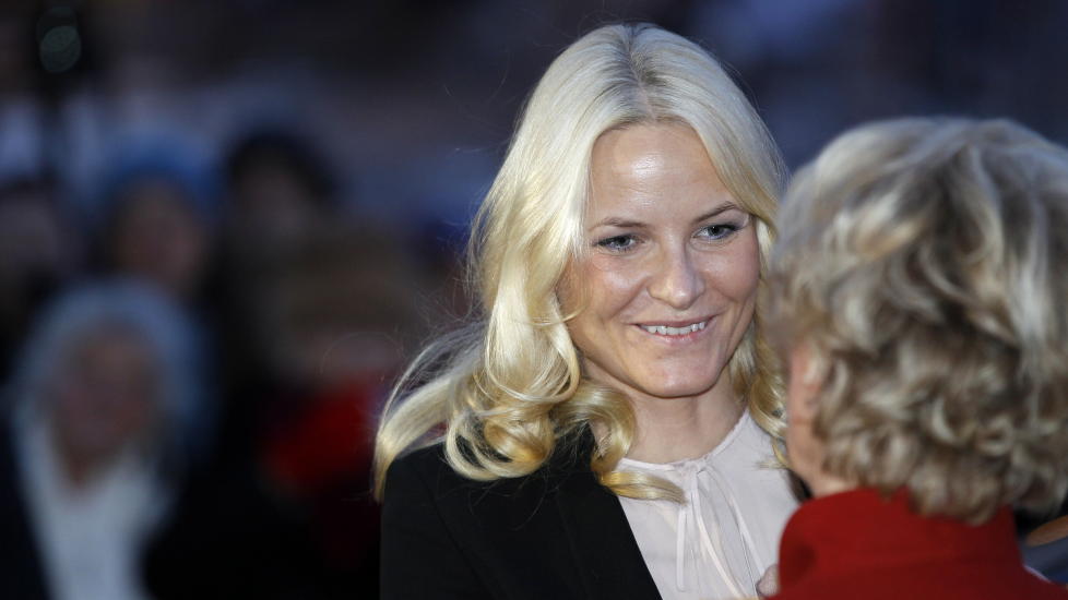 STOLT REPRESENTANT: Kronprinsesse Mette-Marit deltok p� �pningen av Edvard Munch utstillingen �Det moderne blikk� i Schirn Kunsthalle i Frankfurt, Tyskland, p� onsdag. Foto: Lise �serud/Scanpix