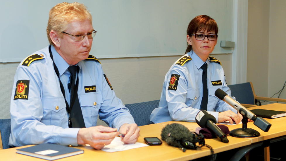 AVH�RER NACHSPIEL-DELTAKERNE: Politioverbetjent og etterforskningsleder Lars Ivar Grunnaleite (t.v) og politiadvokat Elisabeth R�d
Foto: Jan K�re Ness / Scanpix