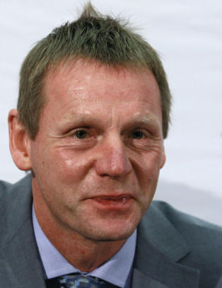 Pearce leder England mot Nederland