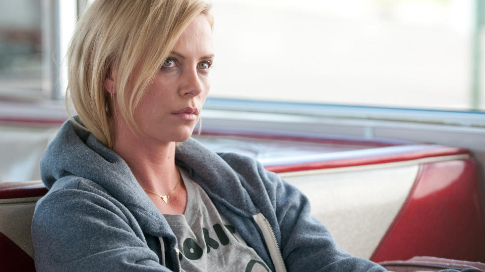 HOTTESTE DAMA: Charlize Theron spiller den umodne og usympatiske Mavis i �Young Adult�.