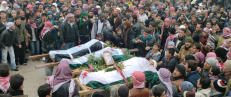 Leter febrilsk etter ny Syria-tiln�rming