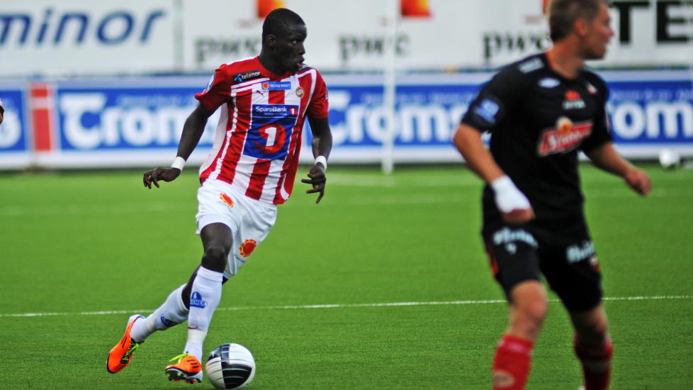 KLAR TIL SERIESTART: Troms�s Kara Mbodj (t.v.) m� lyskeopereres til uka, men blir klar i tide til seriestart.Foto: Rune Stoltz Bertinussen / Scanpix