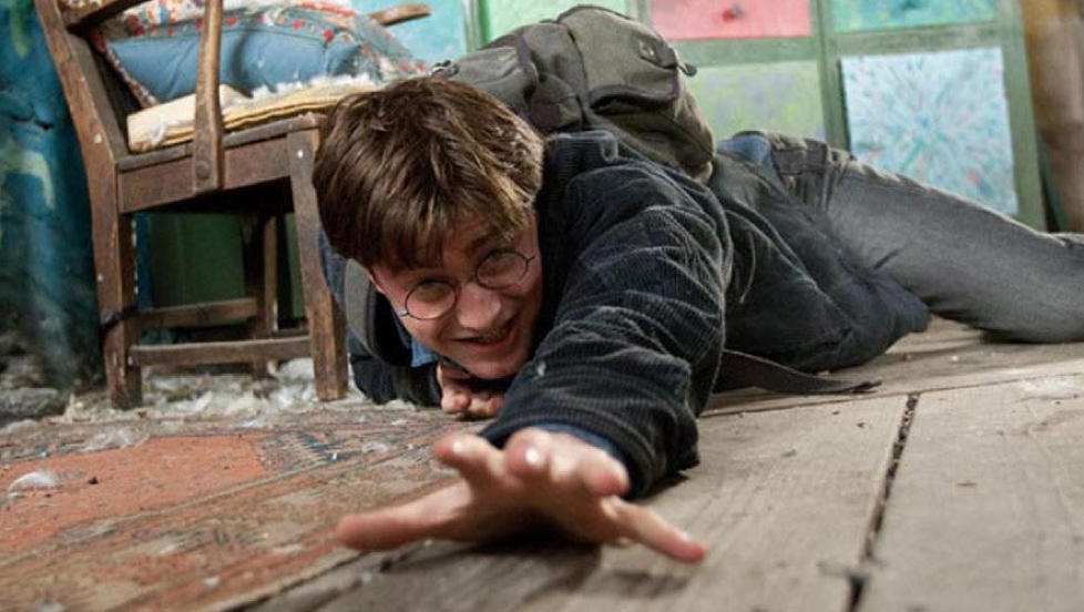KJENT OG KJ�RT �Jeg var en fordomsfull ettern�ler, men det er ikke dagens 25-�ringer. De har vokst opp med Harry Potter, de har fr�tset i ungdomslitteratur full av bygdevampyrer, zombier og alkoholiserte varulver,� skriver kronikkforfatteren. Foto: SF Norge