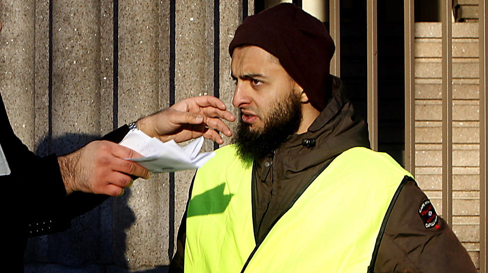 YTTERLIGHETER: De islamfiendtlige fikk sitt skudd for baugen 22. juli, og 20. januar i �r var det den andre ytterlighetens tur. Foto: Bj�rn Langsem / DAGBLADET.