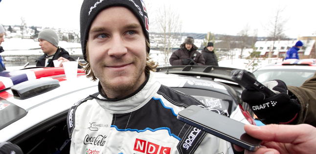 �stberg kniver med Solberg i Rally Sverige