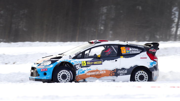 HAR MER INNE: Mads �stberg og Jonas Andersson er det beste privatteamet i Rally Sweden s� langt. Her p� fartsetappen p� Opaker i dag. Foto: Gorm Kallestad / Scanpix