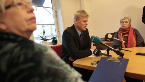 REDDE: Advokaten og m�drene til Moland og French er bekymret for hva som kan skje dersom det ikke blir satt inn flere ressurser for � hjelpe nordmennene. Foto: Torbj�rn Gr�nning /  Dagbladet