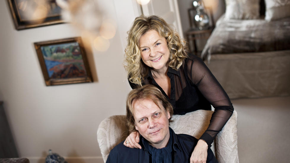 MGP-ikoner: Rolf L�vland og Elisabeth Andreassen deler en lang historie: Blant annet er det L�vland som har skrevet b�de �Duett� og �La det swinge� - to av l�tene �Bettan� har vunnet Melodi Grand Prix med, og som begge er blant sporene p� hennes nyeste plate, �K�rleken & Livet�. L�vland gikk selv til topps i den internasjonale finalen i 1995, som en del av duoen Secret Garden. Foto: Melisa Fajkovic / Dagbladet