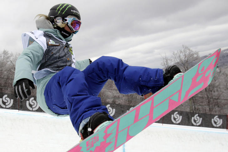 HALF PIPE: Dette bildet er av Silje Norendal p� trening i fjor. Foto: AP Photo/Mike Groll