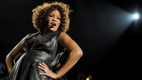 D�D: Her opptr�r Whitney Houston i Berlin i Tyskland, i dag kom nyheten om ad popdivaen er d�d, 47 �r gammel. Foto: SCANPIX/EPA/BRITTA PEDERSEN