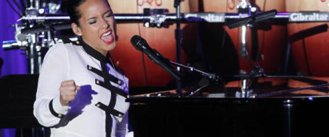 Alicia Keys sang fra en av Houstons st�rste hit-l�ter